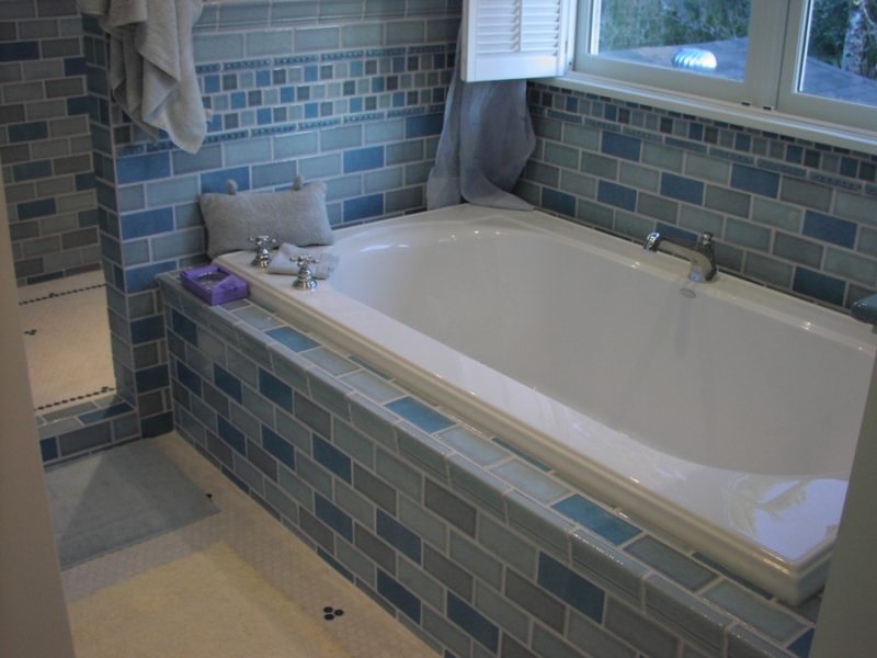 Elegant Bathroom Essentials